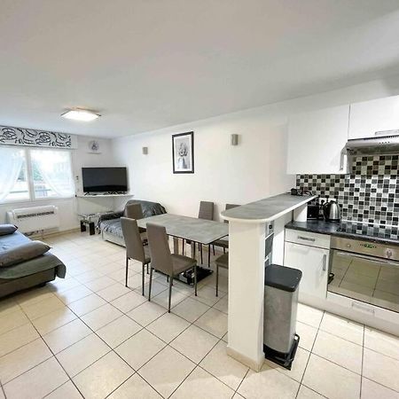 Modern One Bedroom Apartment In Cannes Kültér fotó