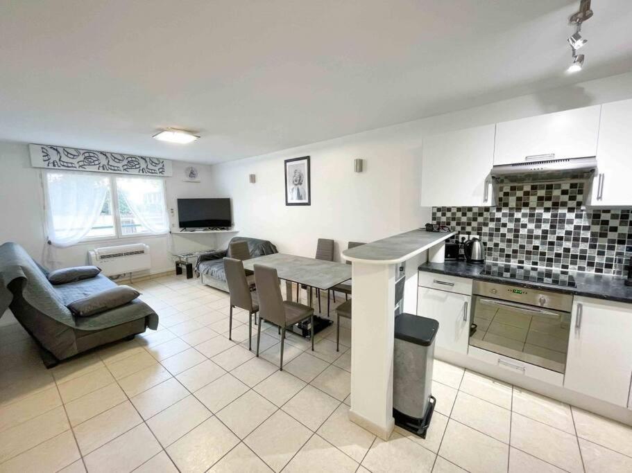 Modern One Bedroom Apartment In Cannes Kültér fotó